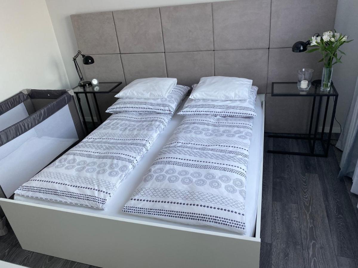 Apartament 63 Lägenhet Częstochowa Exteriör bild