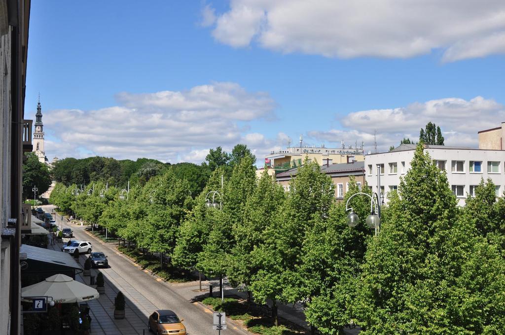 Apartament 63 Lägenhet Częstochowa Rum bild